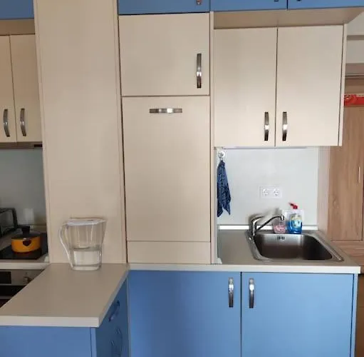 The View Апартамент