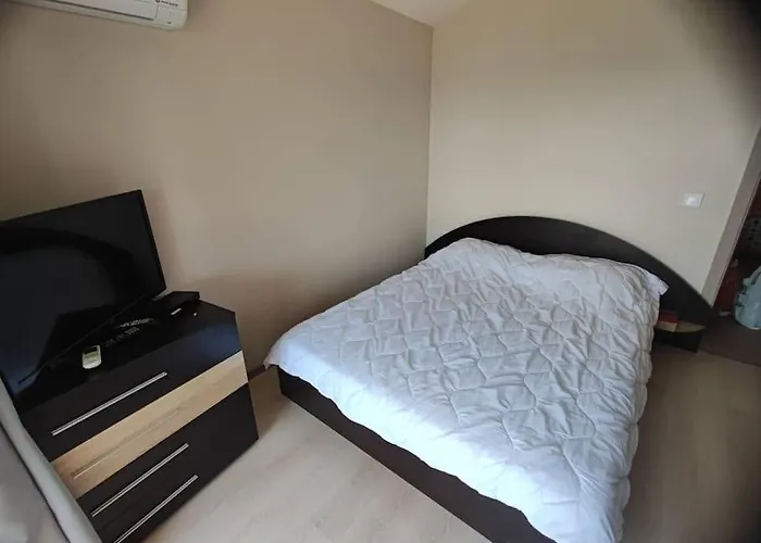 The View Апартамент *